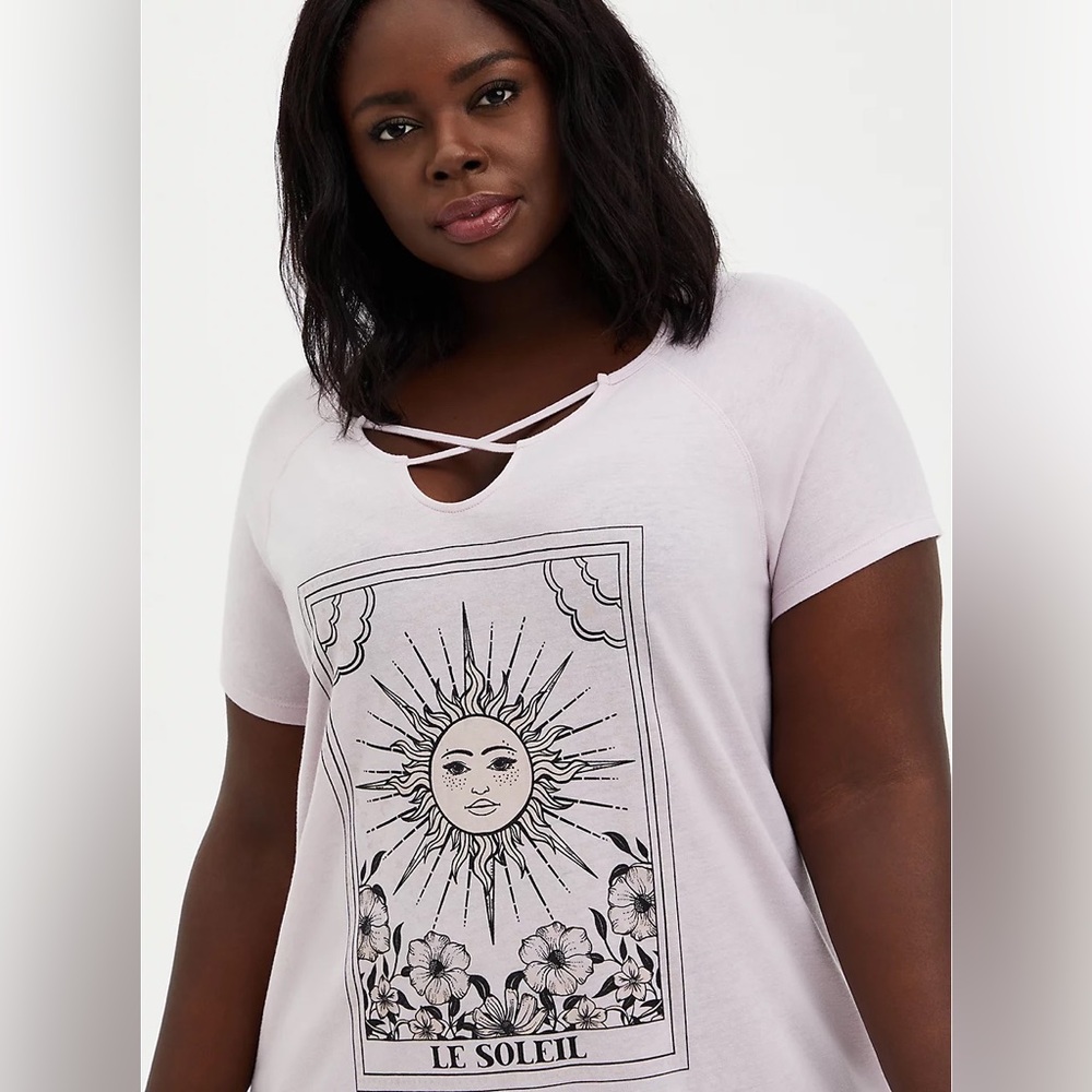 NWOT Torrid Tarot Card Tee, Le Soleil